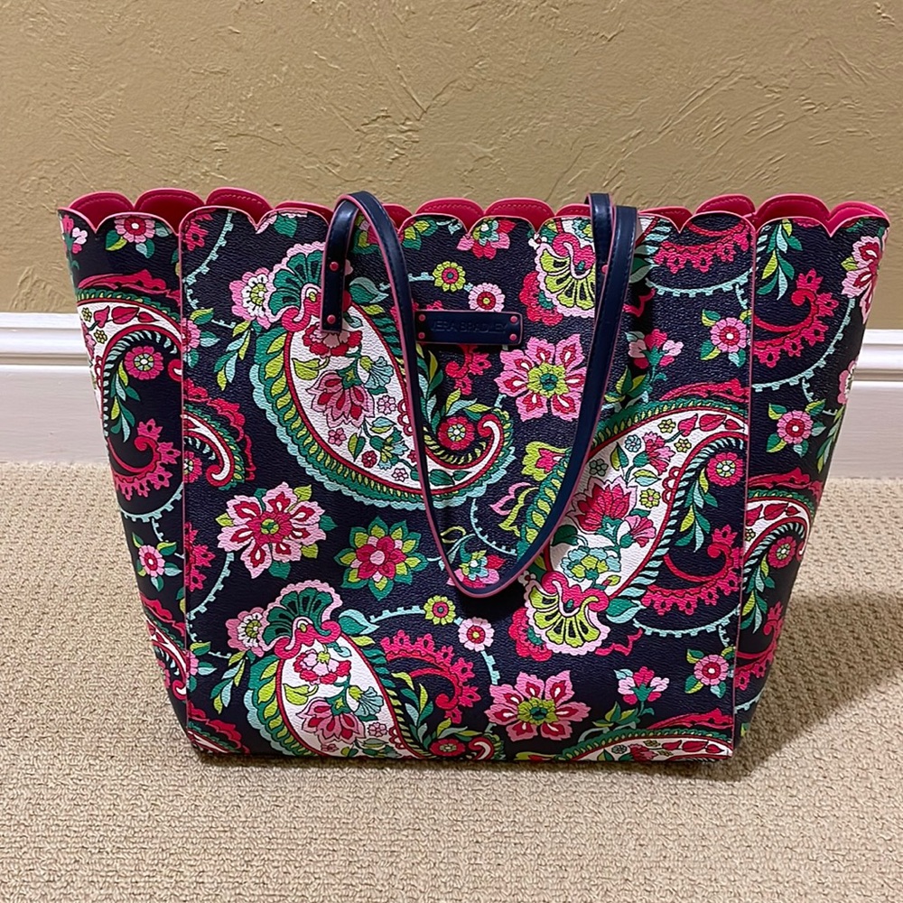 Vera Bradley tote bag